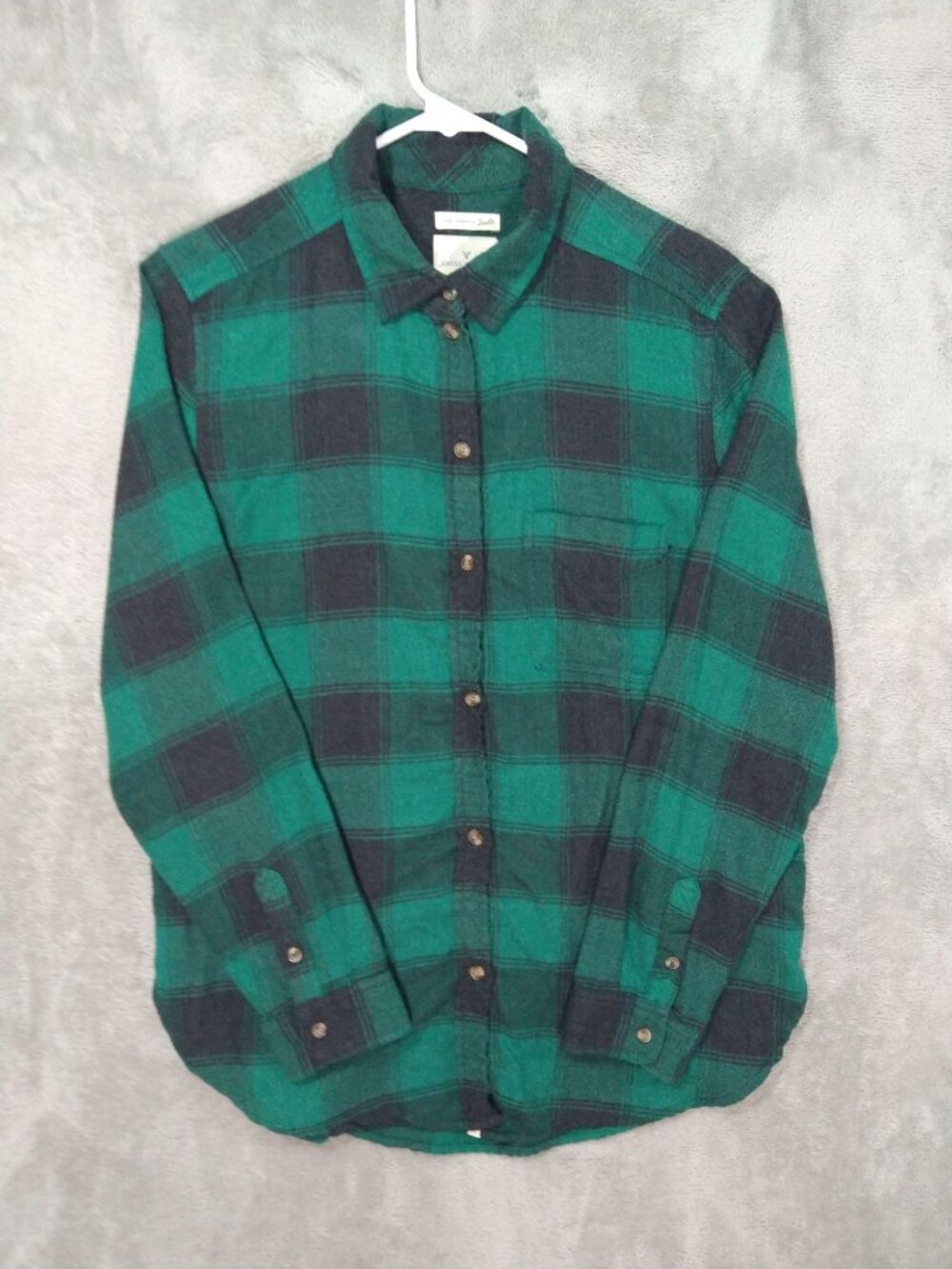 American Eagle Shirt Womens Medium Plaid Flannel Ahh Mazingly Soft Boyfriend
